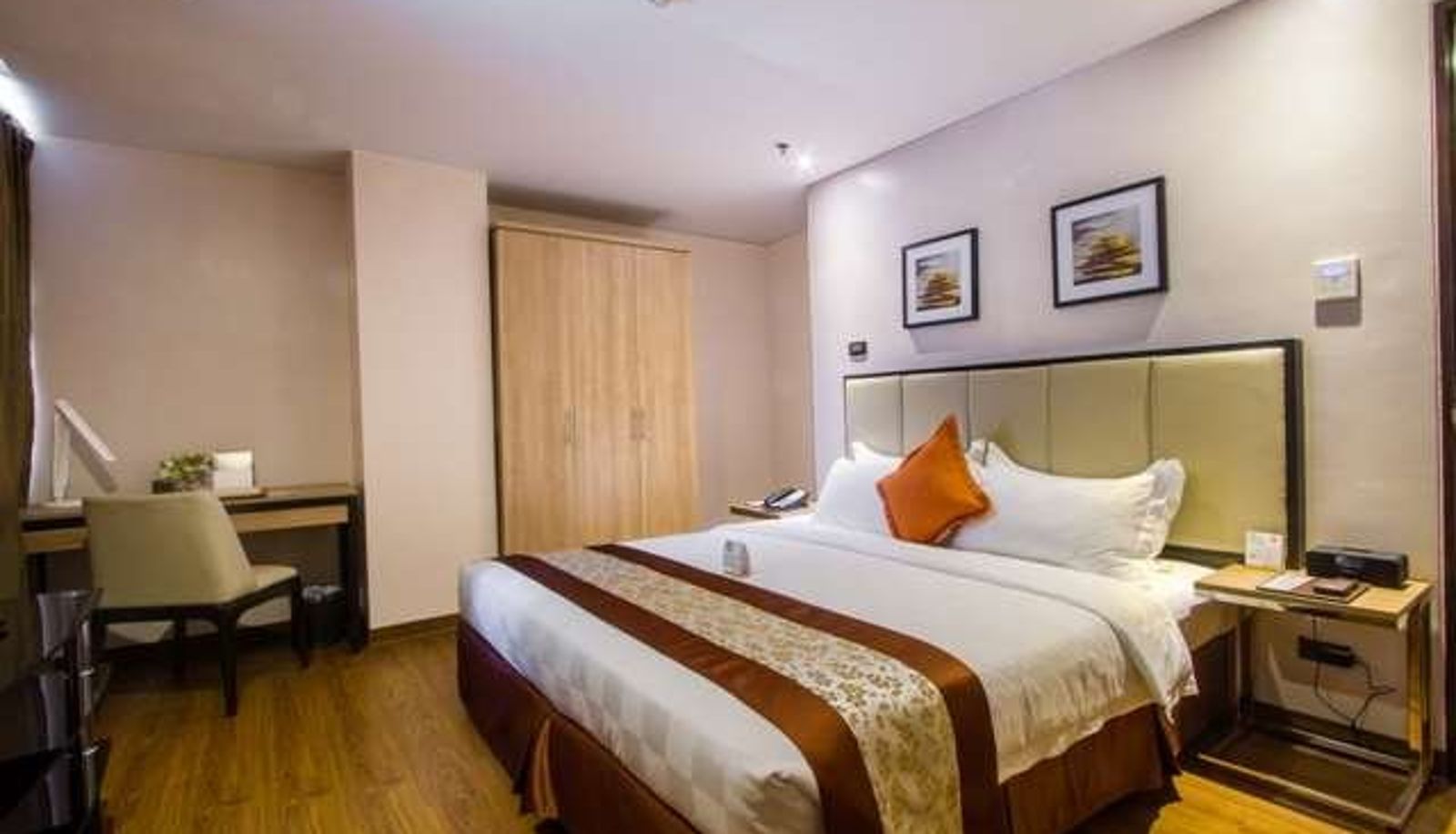 Zimmer - ACE HOTEL AND SUITES