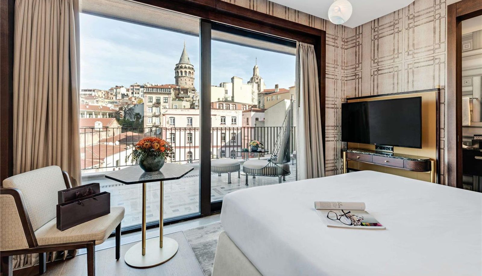 Suite - The Galata Hotel Istanbul - MGallery Collection