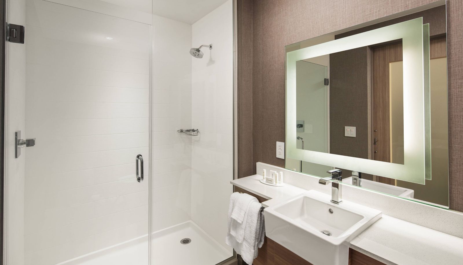 Zimmer - SpringHill Suites by Marriott New Orleans Downtown Canal Street