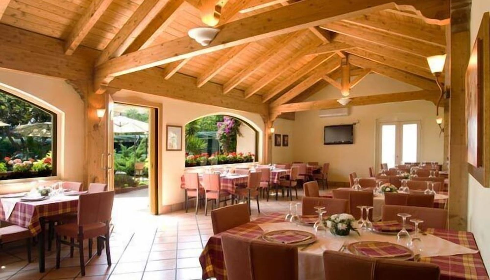 Restaurant - Hotel Mediterraneo
