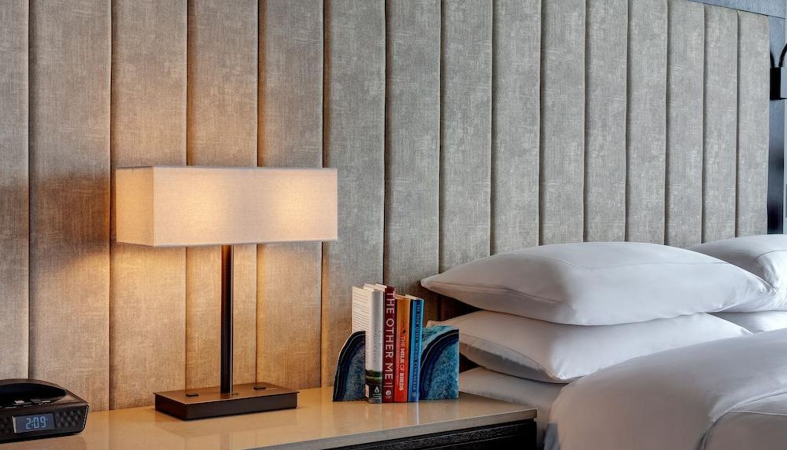 Room - Hotel X Toronto