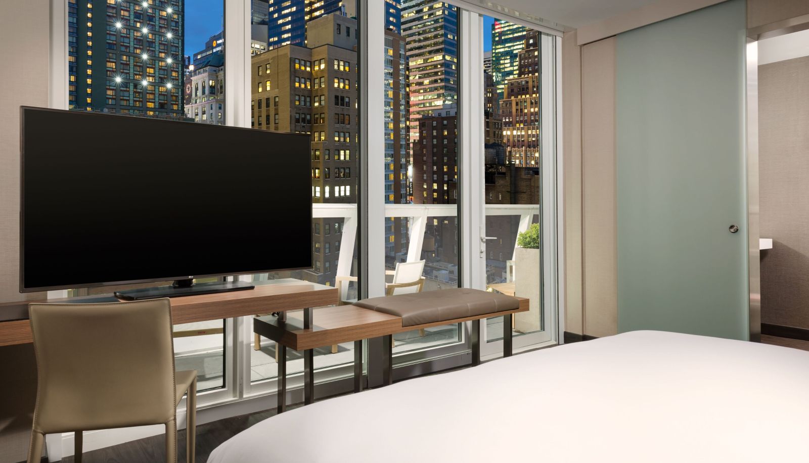 Zimmer - AC Hotels by Marriott New York Times Square