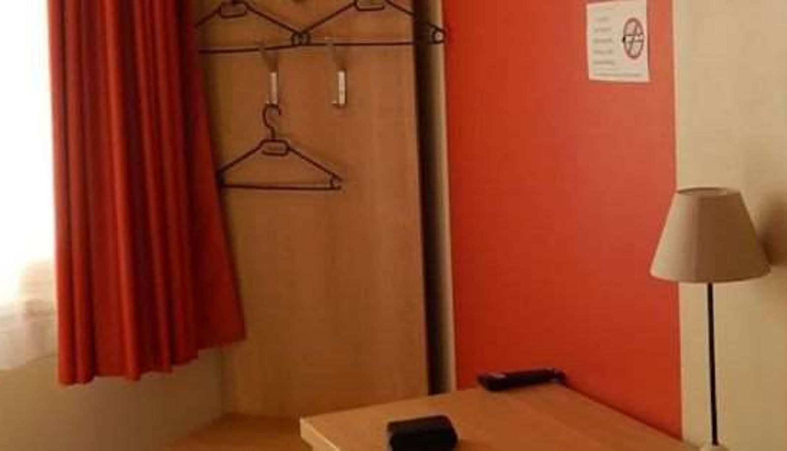 Camera - HOTEL ANGOULEME - TERMINUS
