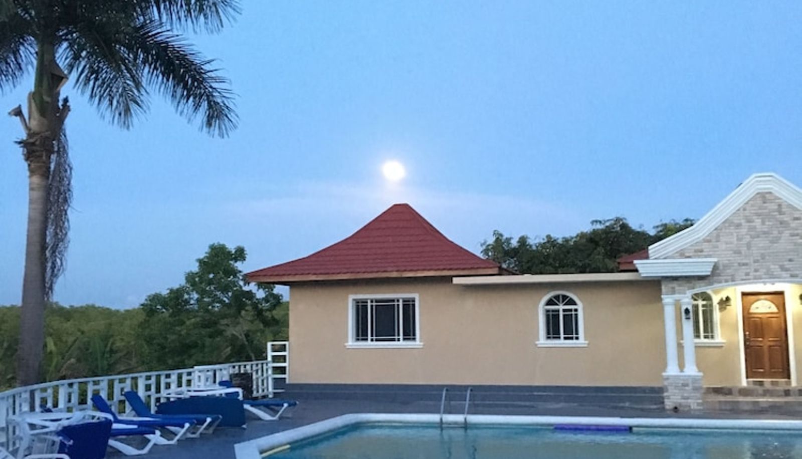 Pool - Gold Nugget Hotel