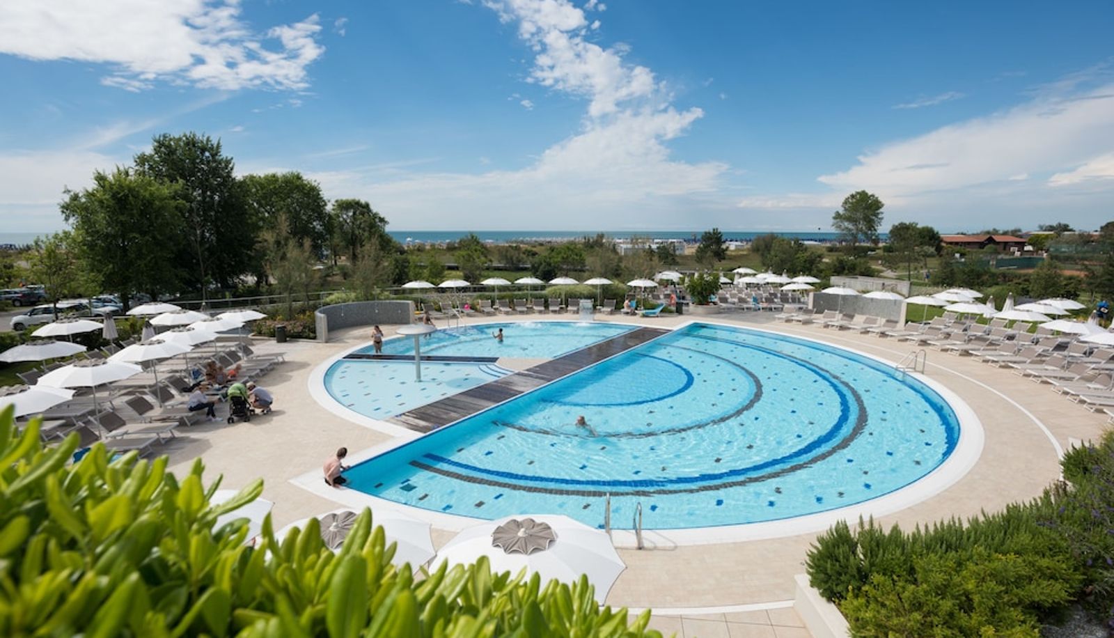 Pool - Laguna Park Hotel