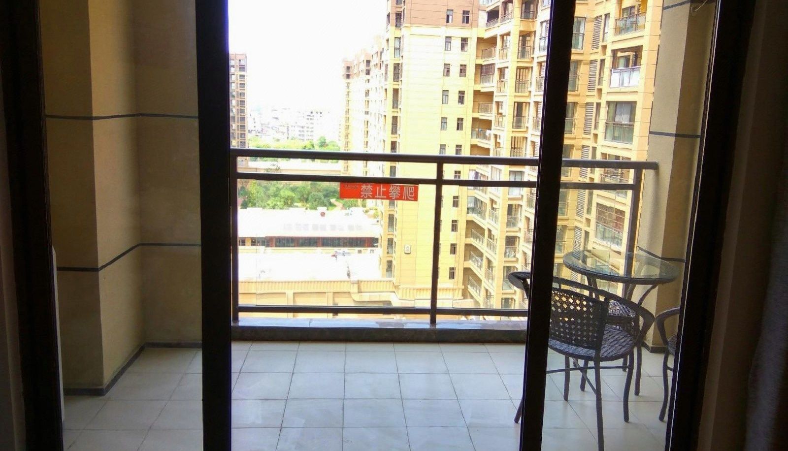 Camera - Guangyuan Apartment (Guilin High tech Wanda Store)
