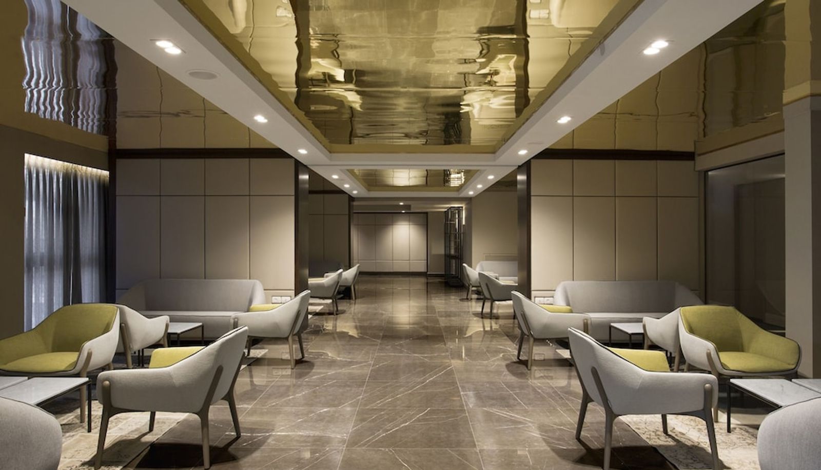 Lobby - Golden Crown Haifa Hotel
