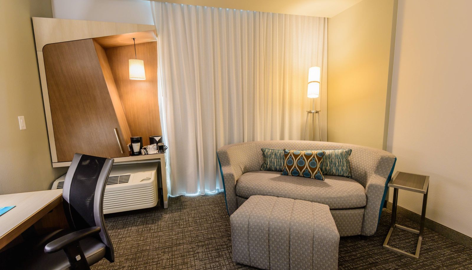 Zimmer - Courtyard by Marriott Lake Jackson