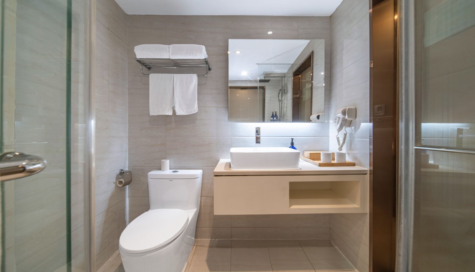 Zimmer - Xingcheng Luoyang Peony Square Subway Station Hotel