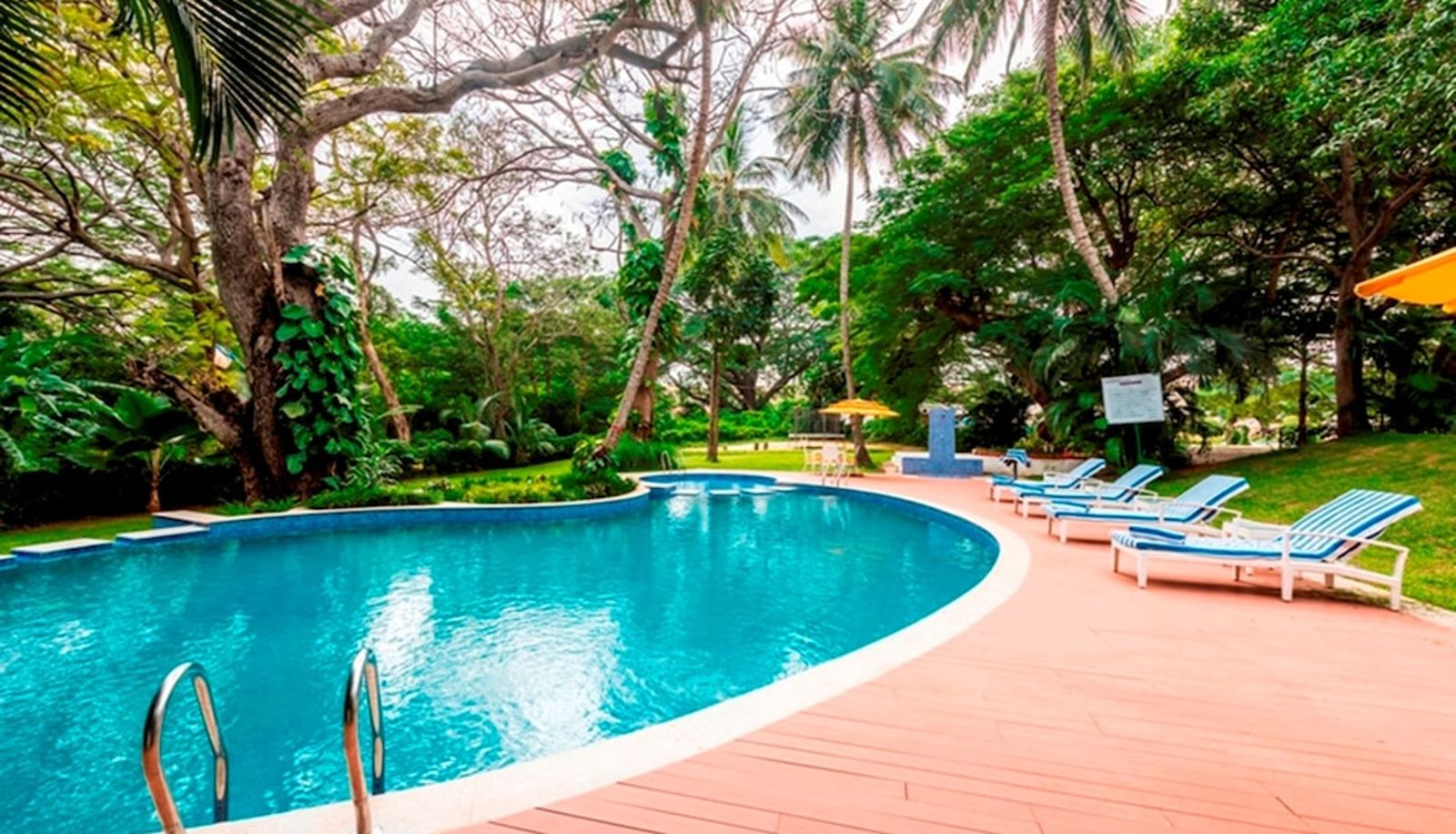 Pool - Royal Orchid Brindavan Gardens