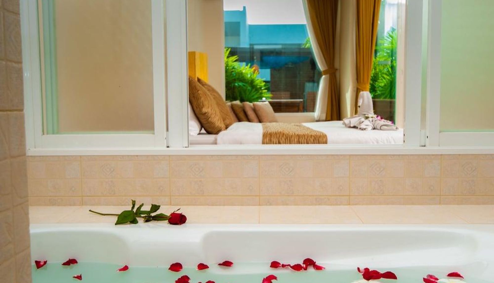 Chambre supérieure (double) - BLU PINE Villa & Pool Access
