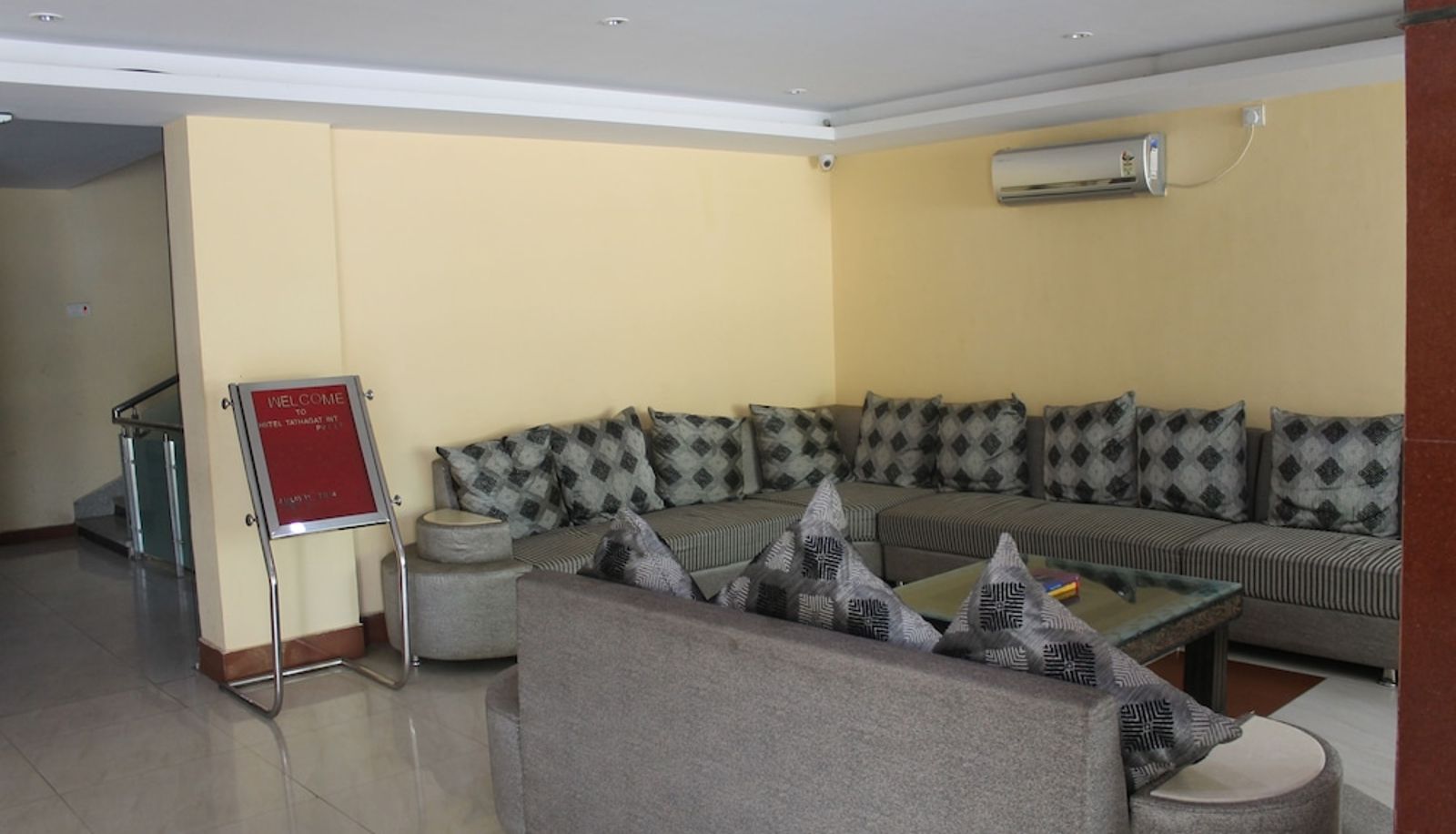 Lobby - Hotel Tathagat
