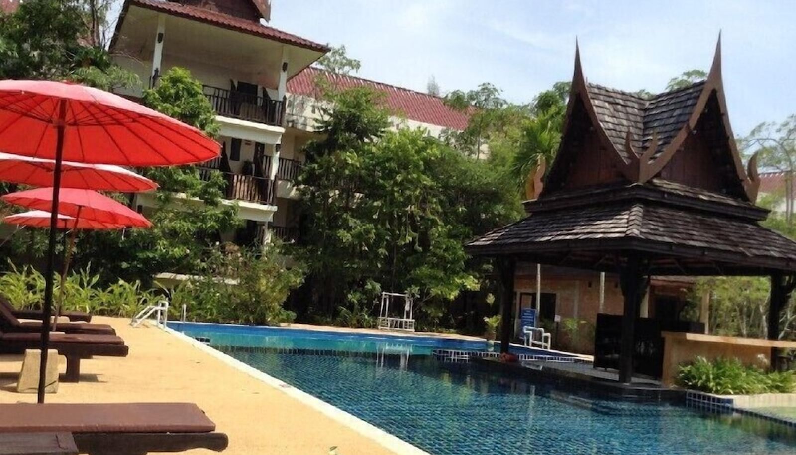 Zwembad - Takolaburi Cultural Resort