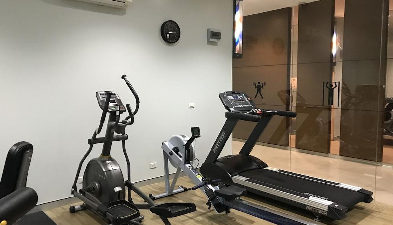 Fitnessraum - At115 by Rompo Mansion