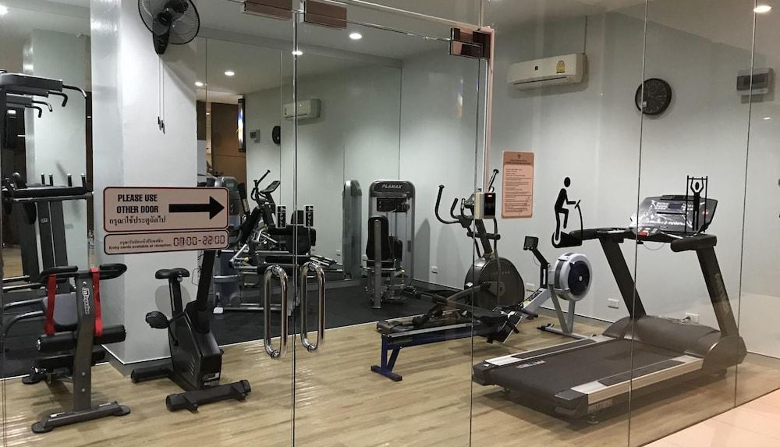 Sporteinrichtungen - At115 by Rompo Mansion