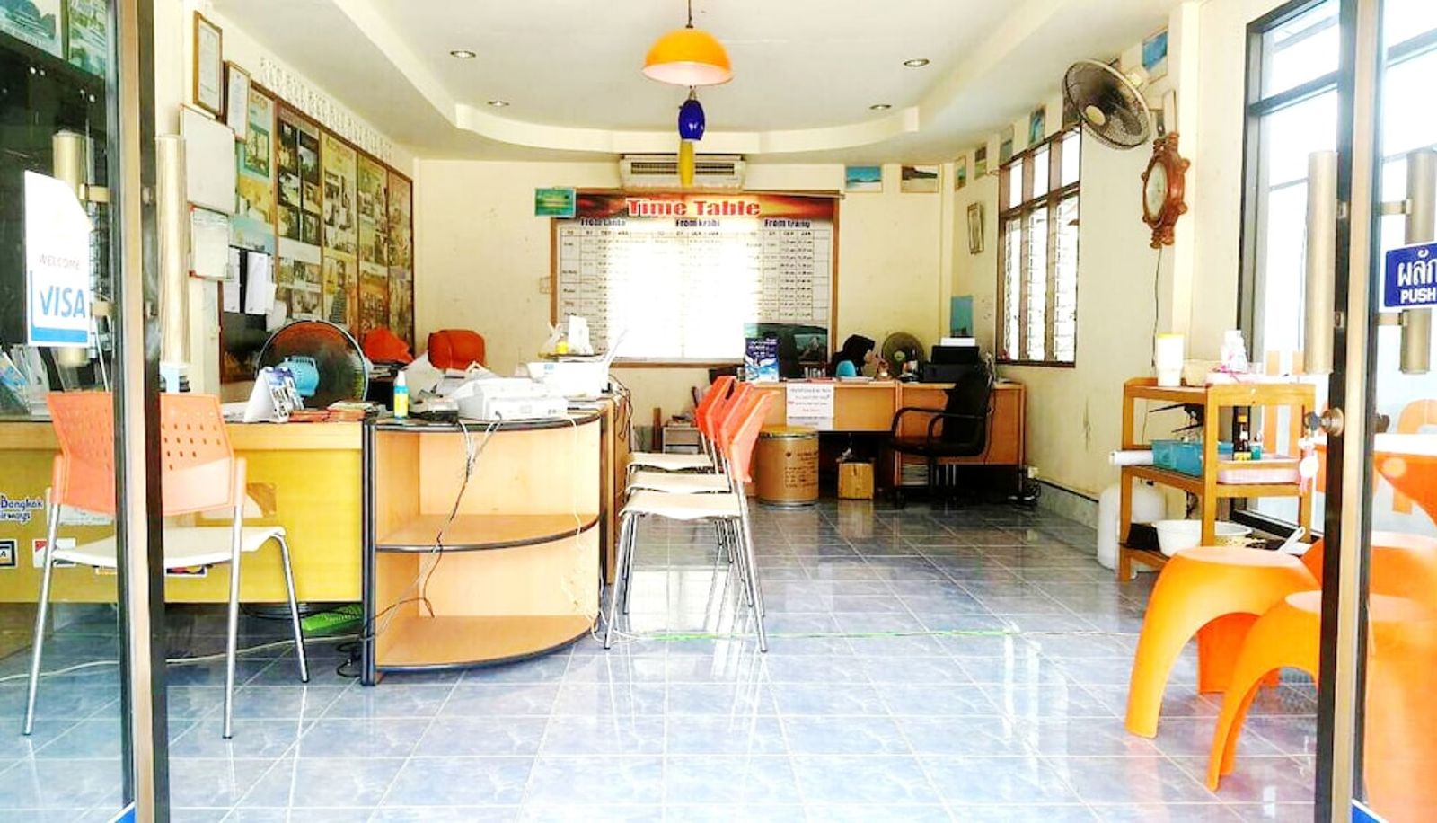 Hal - Jinda Hostel