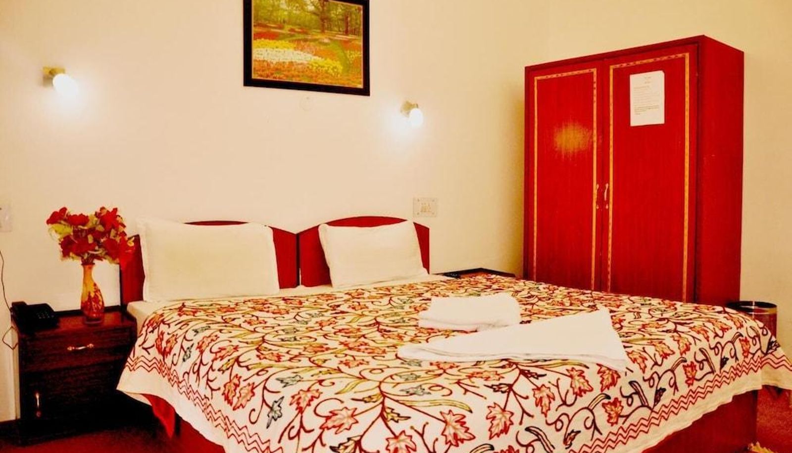 Standard room - Hotel Jan Palace