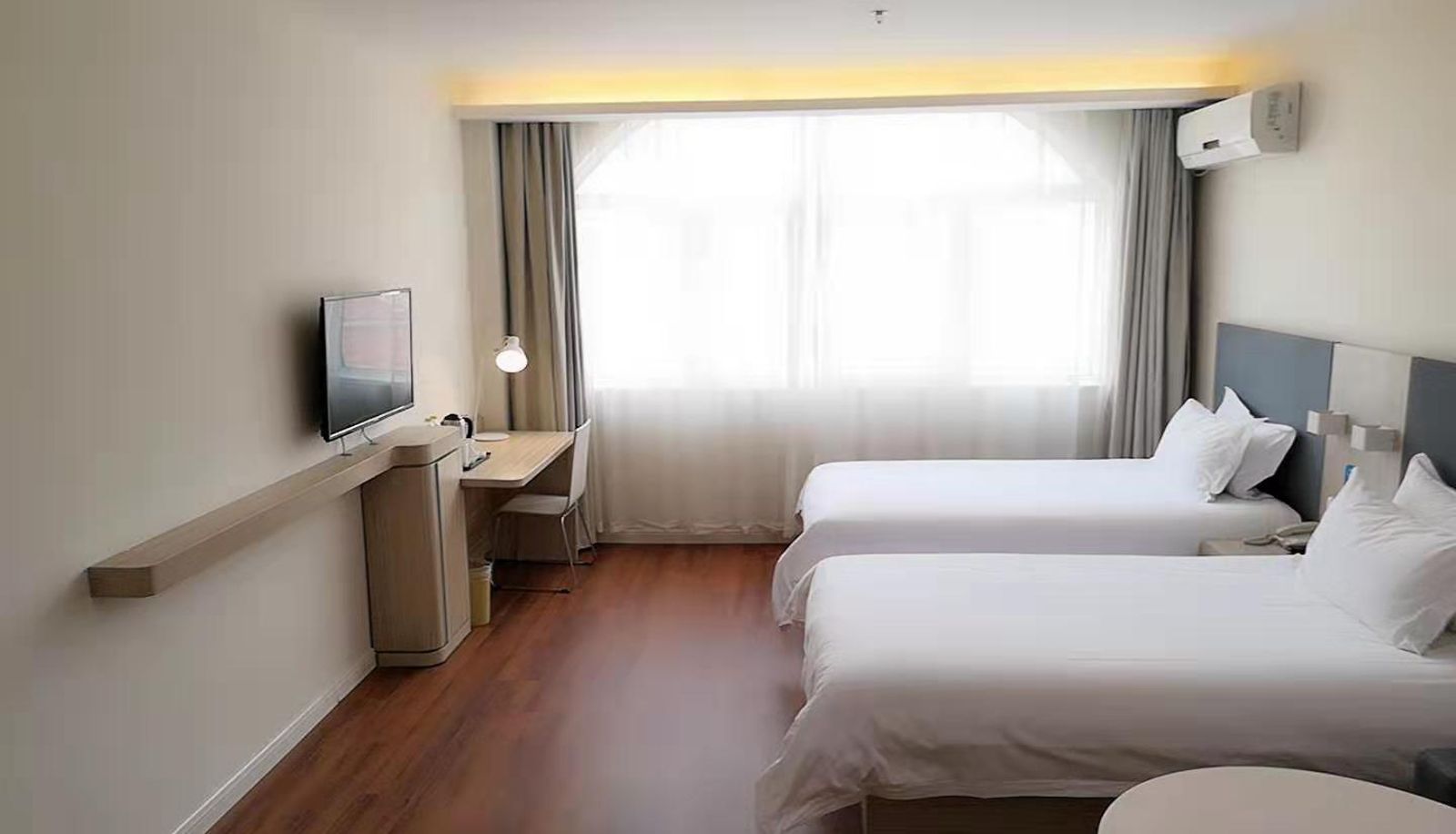 Zimmer - Hanting Jinan Jiyang Ginza shopping plaza hotel (former Jiyang Hardware Building Materials City store)