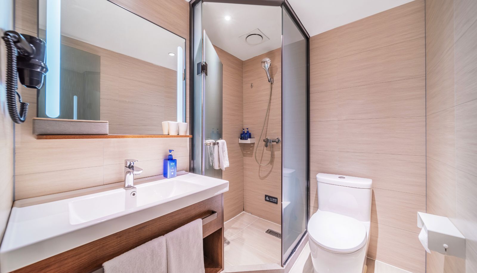 Camera - Hanting Chongqing Guanyinqiao Subway Station Hotel