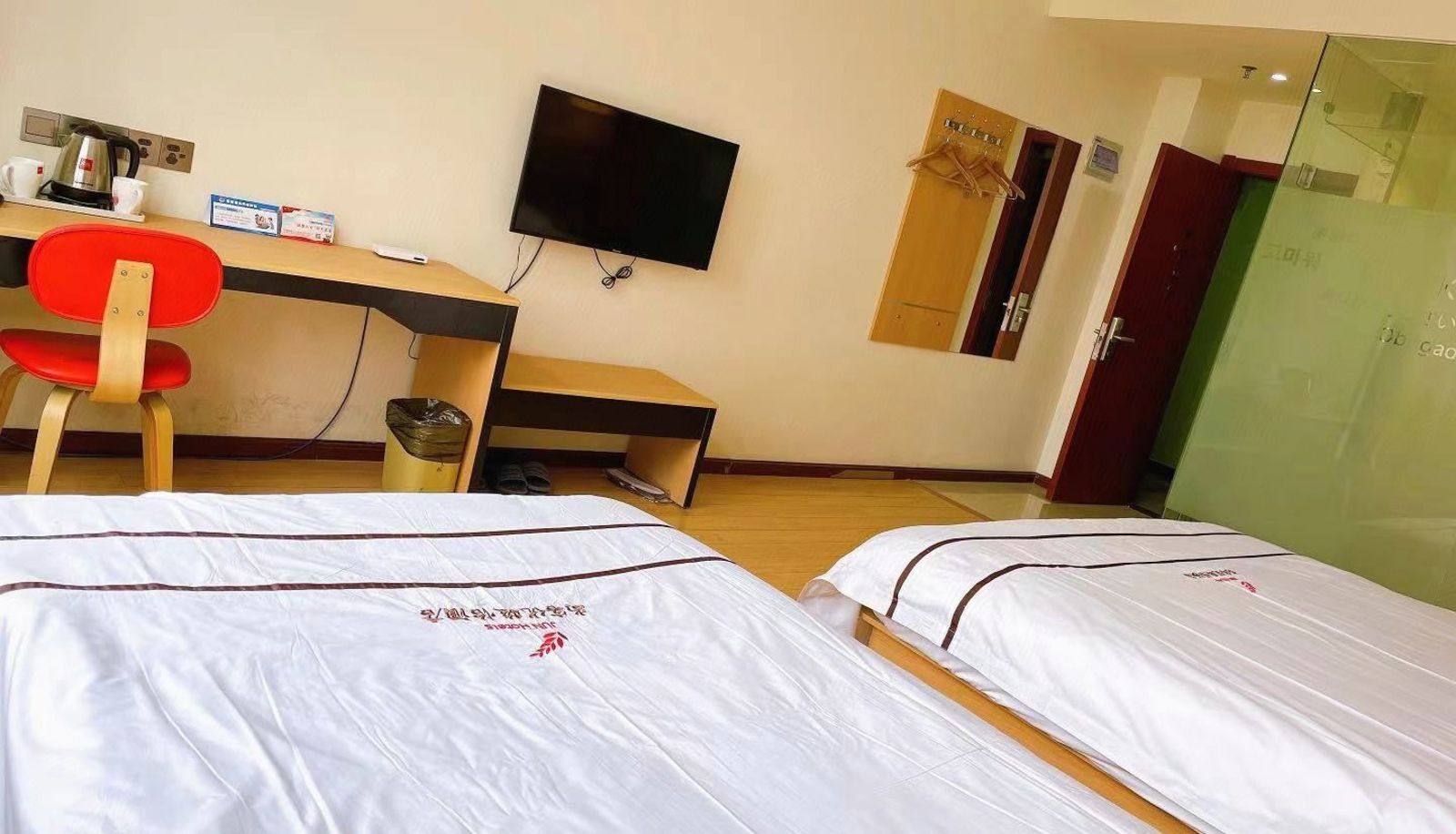 Zimmer - Junyi Chain Hotel (Nanjing University of Information Engineering Store) Chinese Only