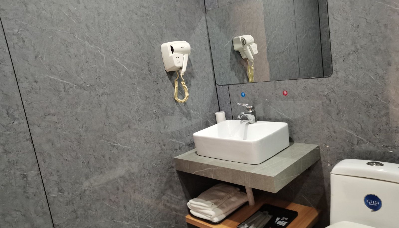Kamer - Xifeng Chain Hotel (Qingshanhu Wanda Plaza Store) Chinese Only