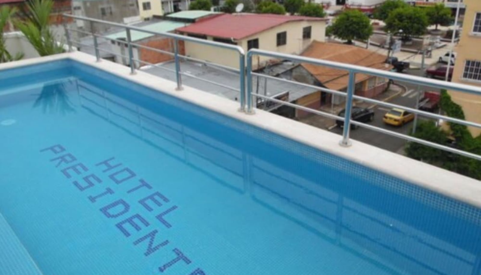 Piscina - Hotel Presidente