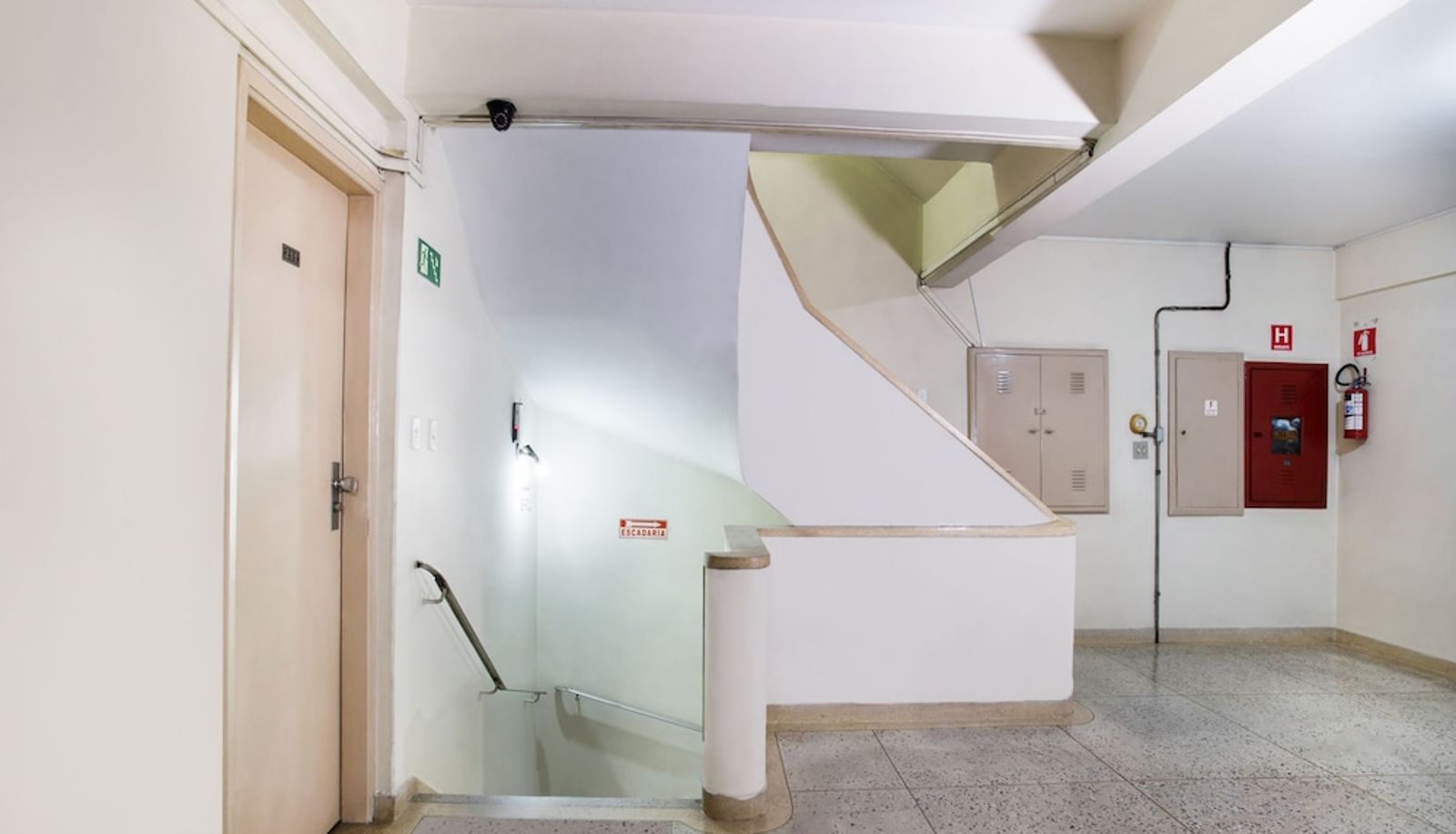Hall - Nóbrega Hotel - Próximo ao Aeroporto de Congonhas