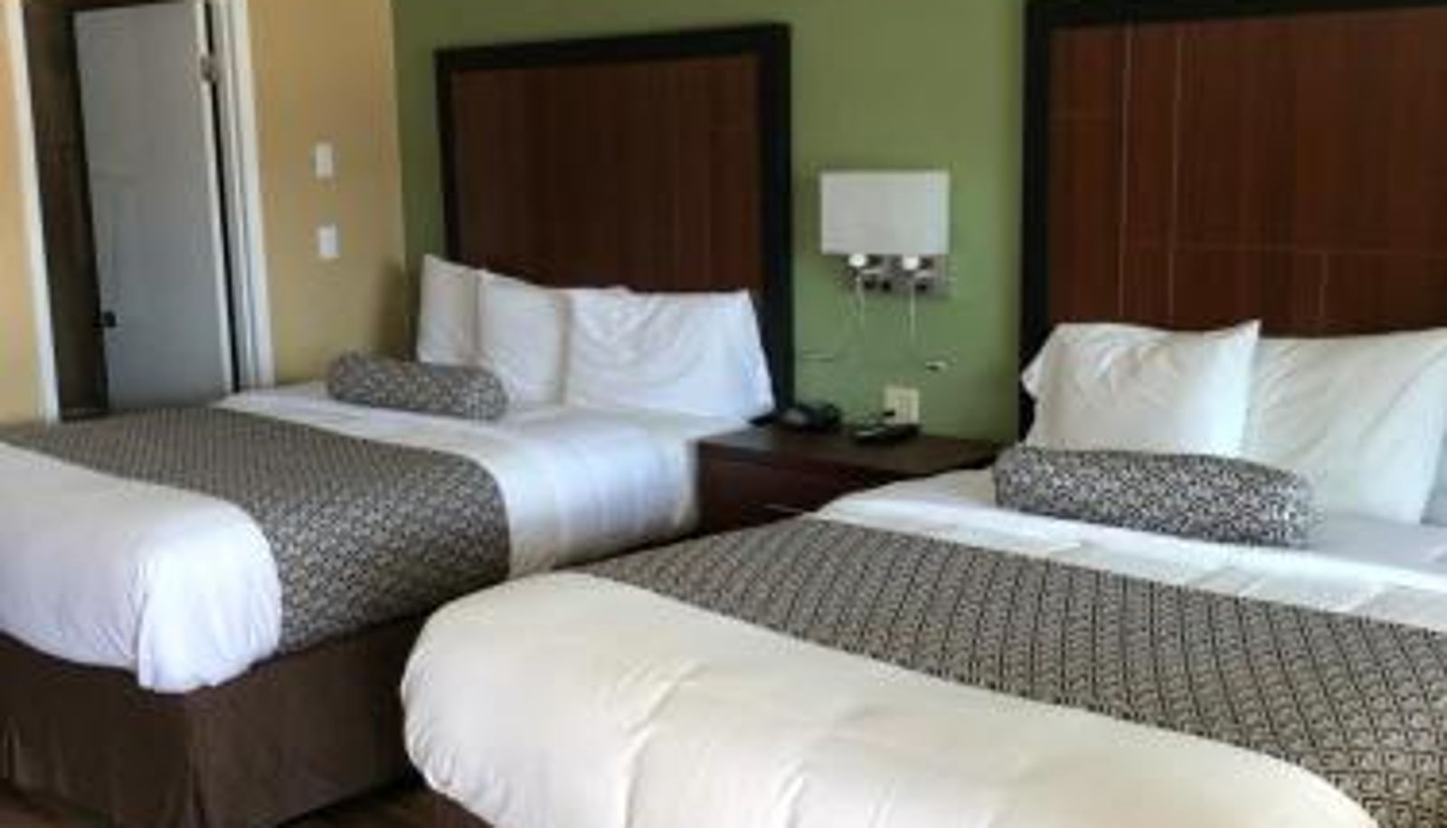 Info - Knights Inn Motel