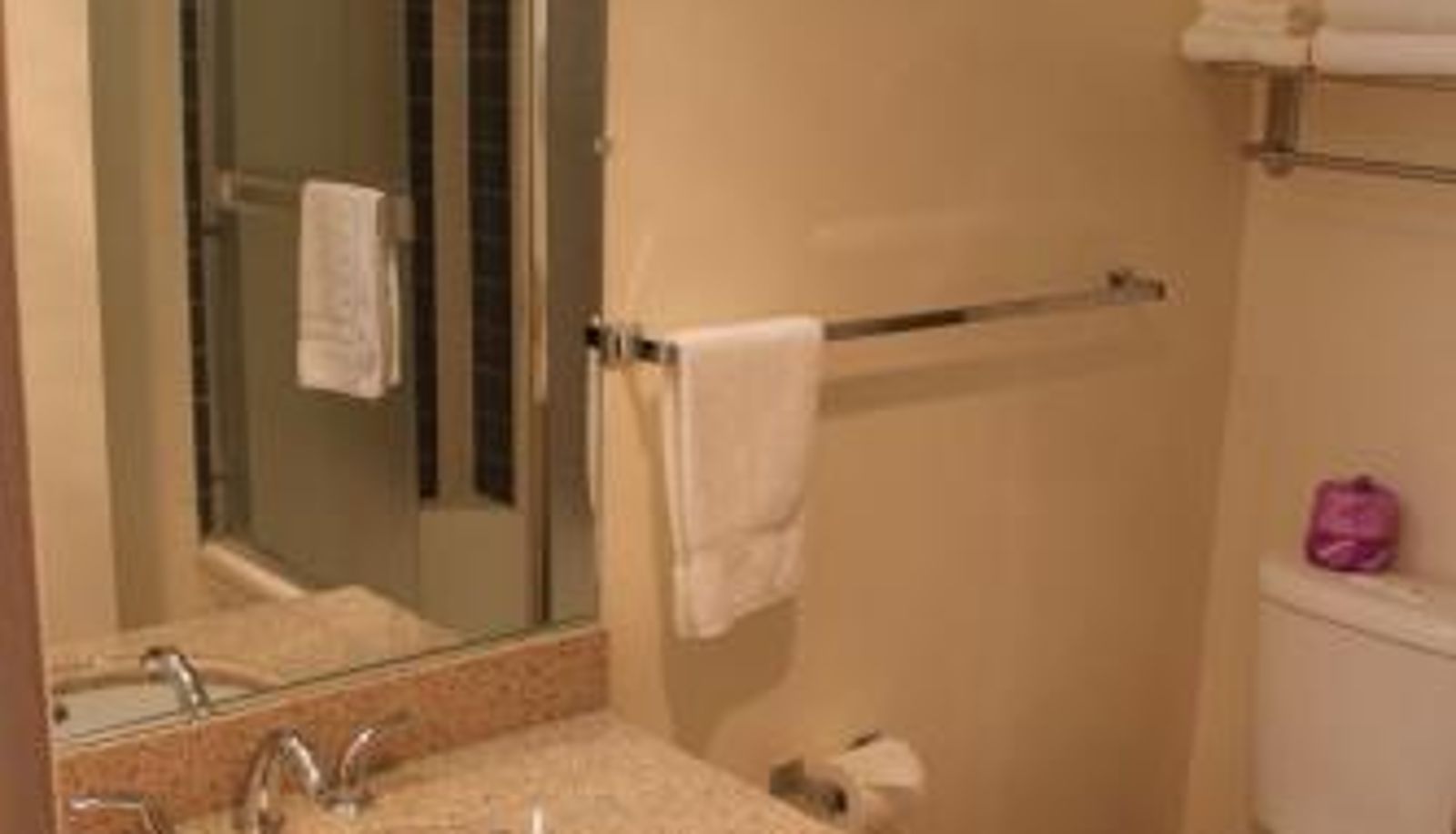 Bathroom - Villa Inn