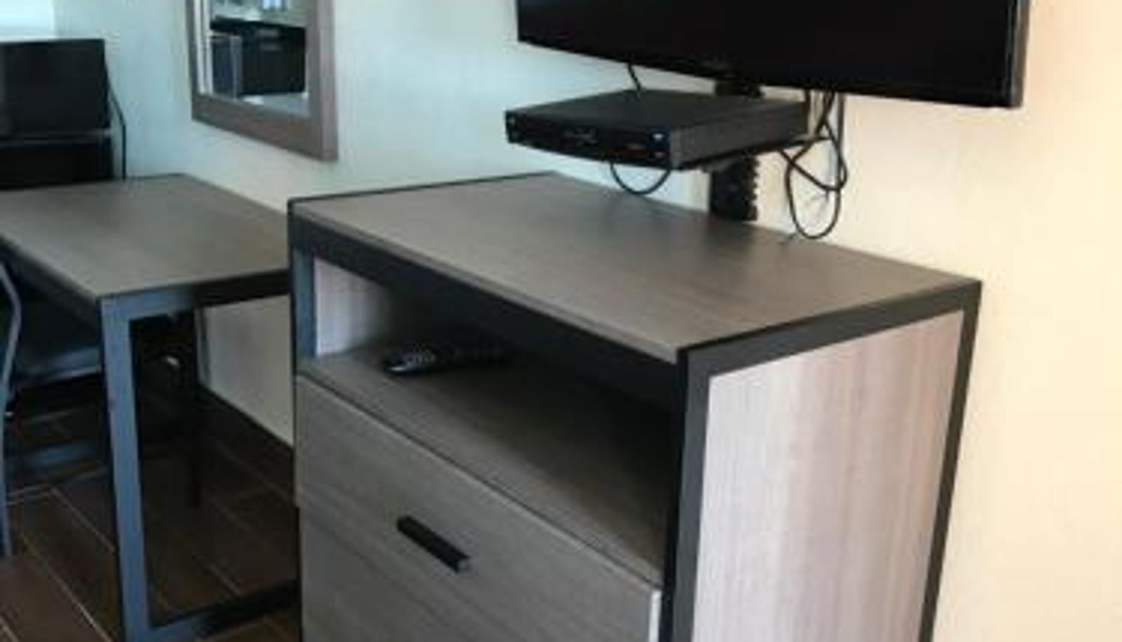 Info - Moonlight Inn & Suites