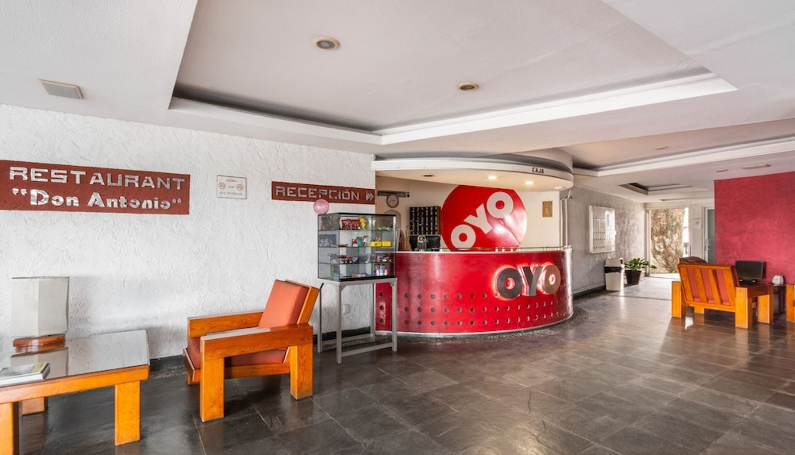 Réception - OYO Hotel Casa Blanca