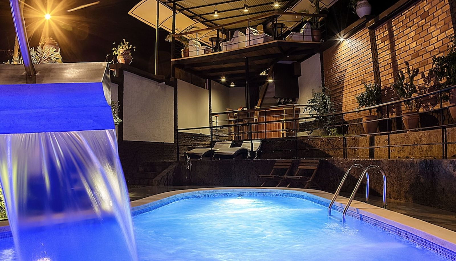 Piscina - SUMAJ Casa Hotel