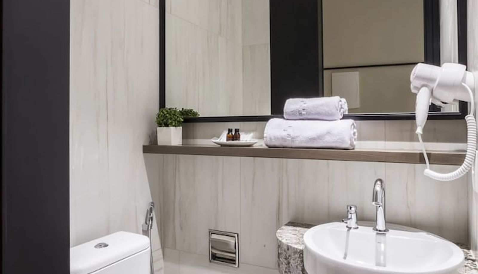 Badezimmer - Aerotel Airport Transit Hotel