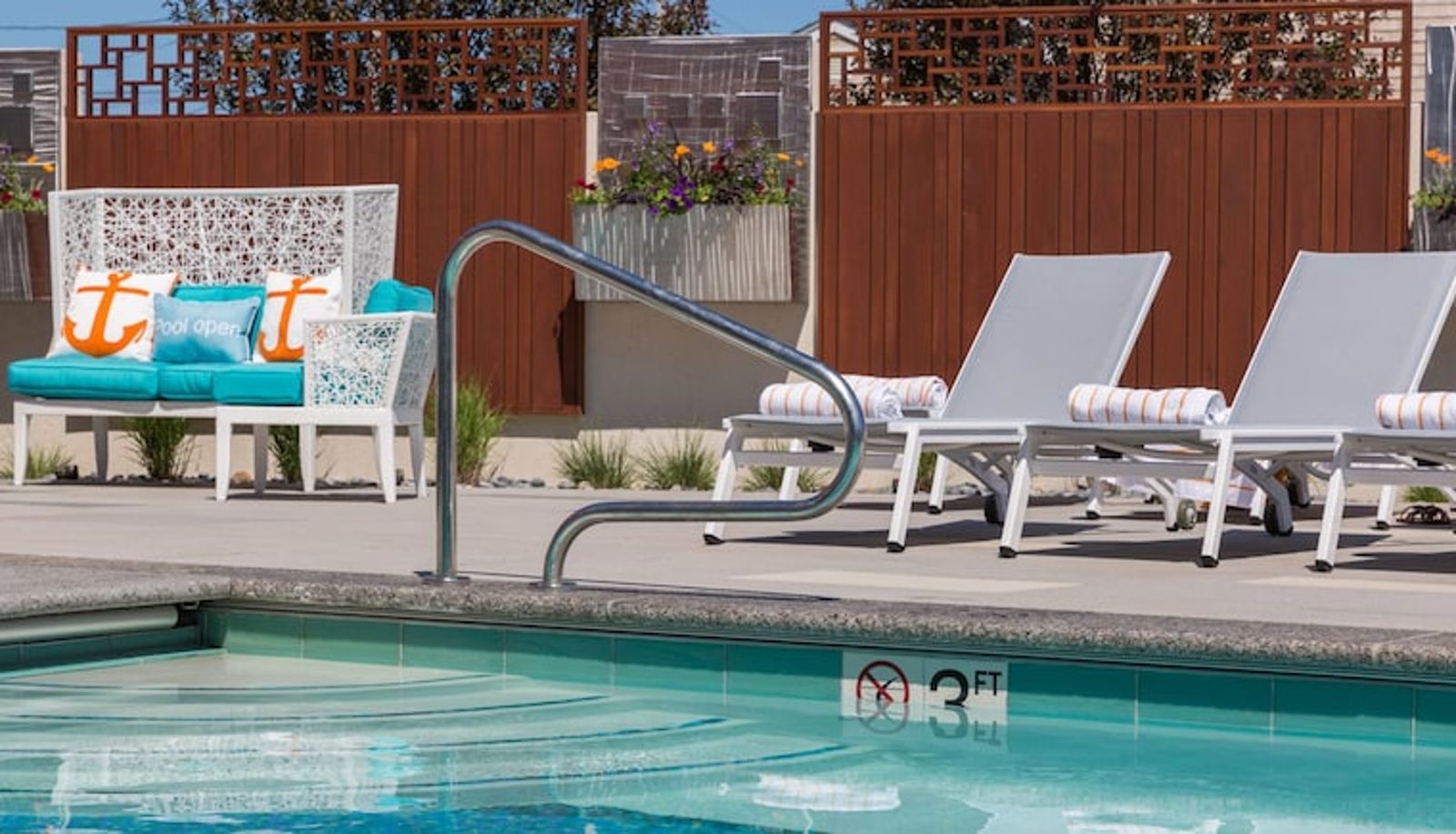 Pool - The Break Hotel
