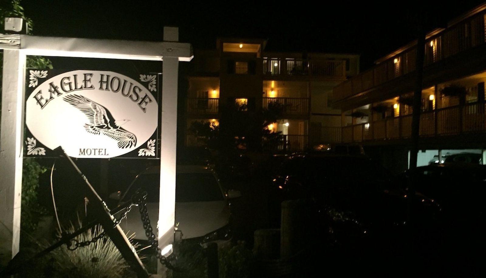 Info - Eagle House Motel