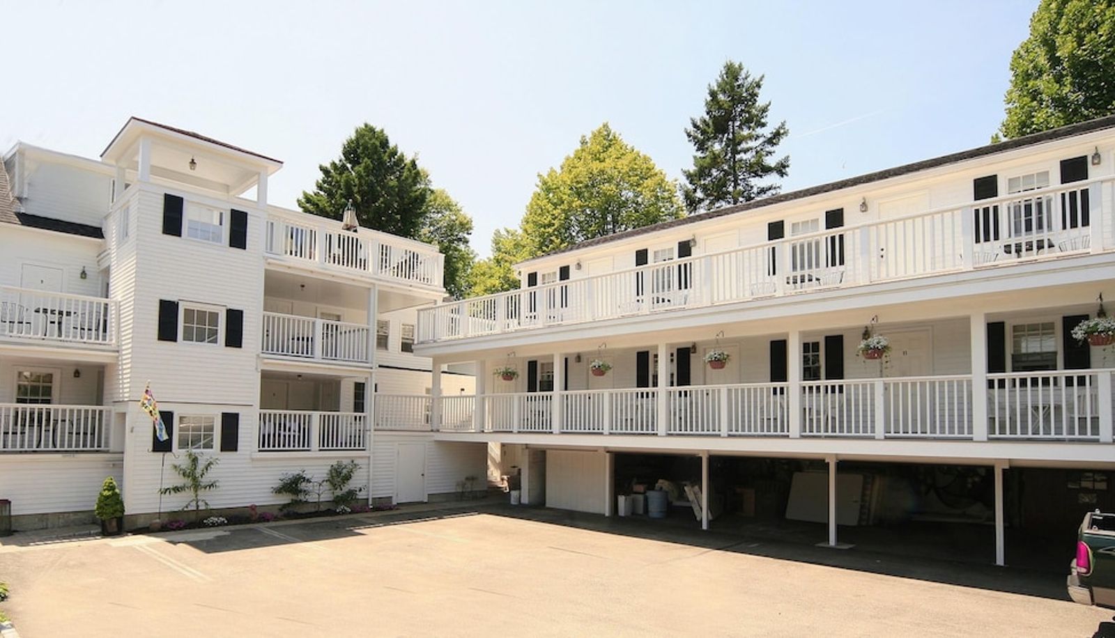 Hotel Außenbreich - Eagle House Motel