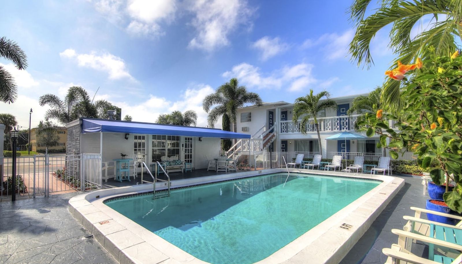 Pool - May-Dee Suites