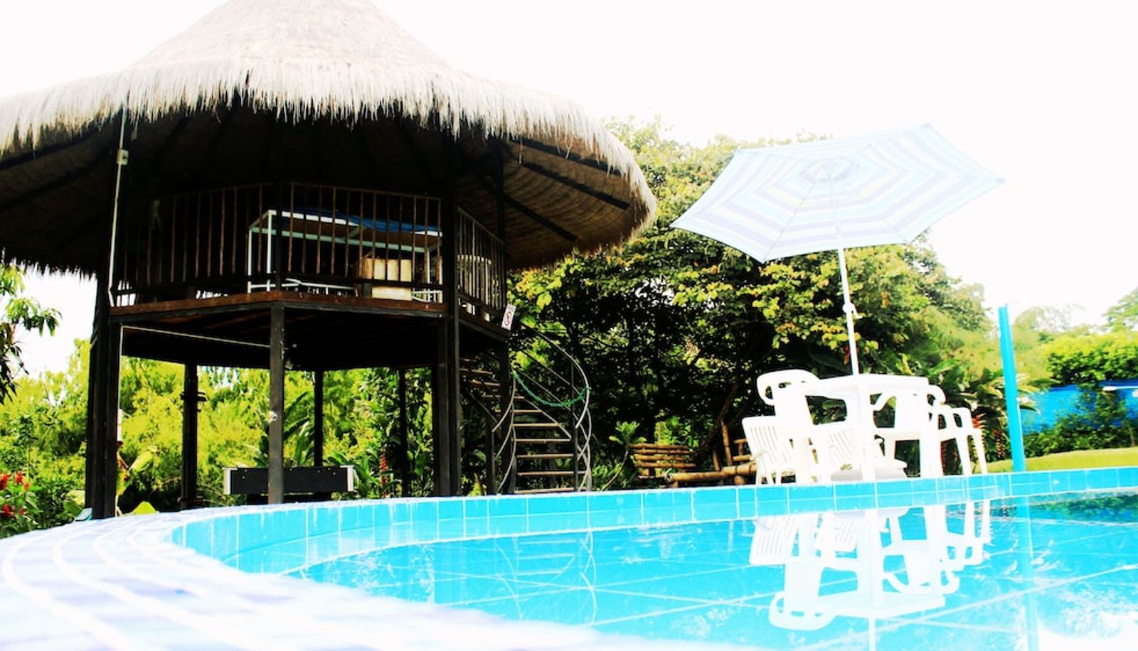 Pool - Finca Hotel El Angel