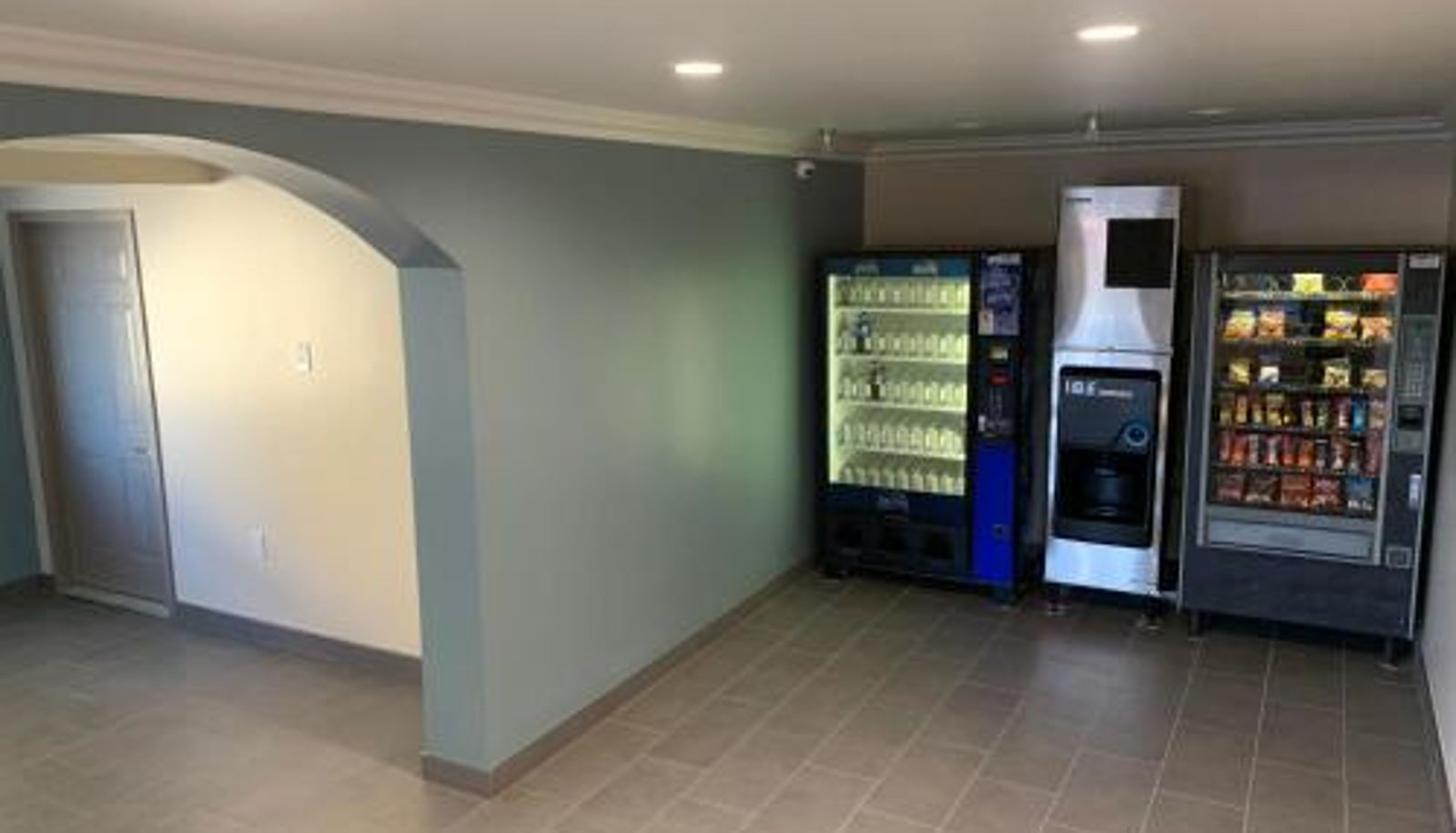 Info - Industry Inn & Suites