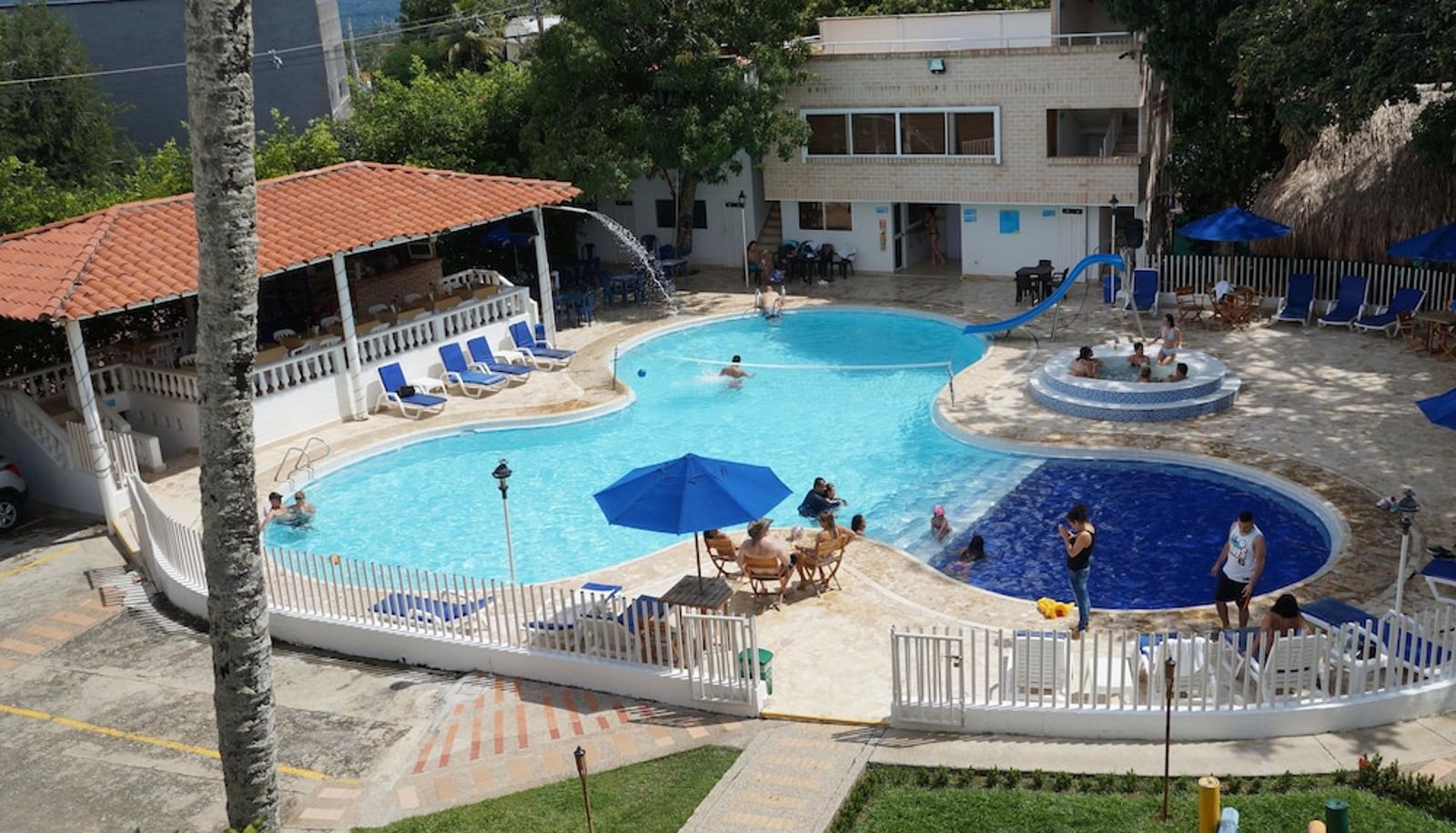Pool - Hostería Fundadores
