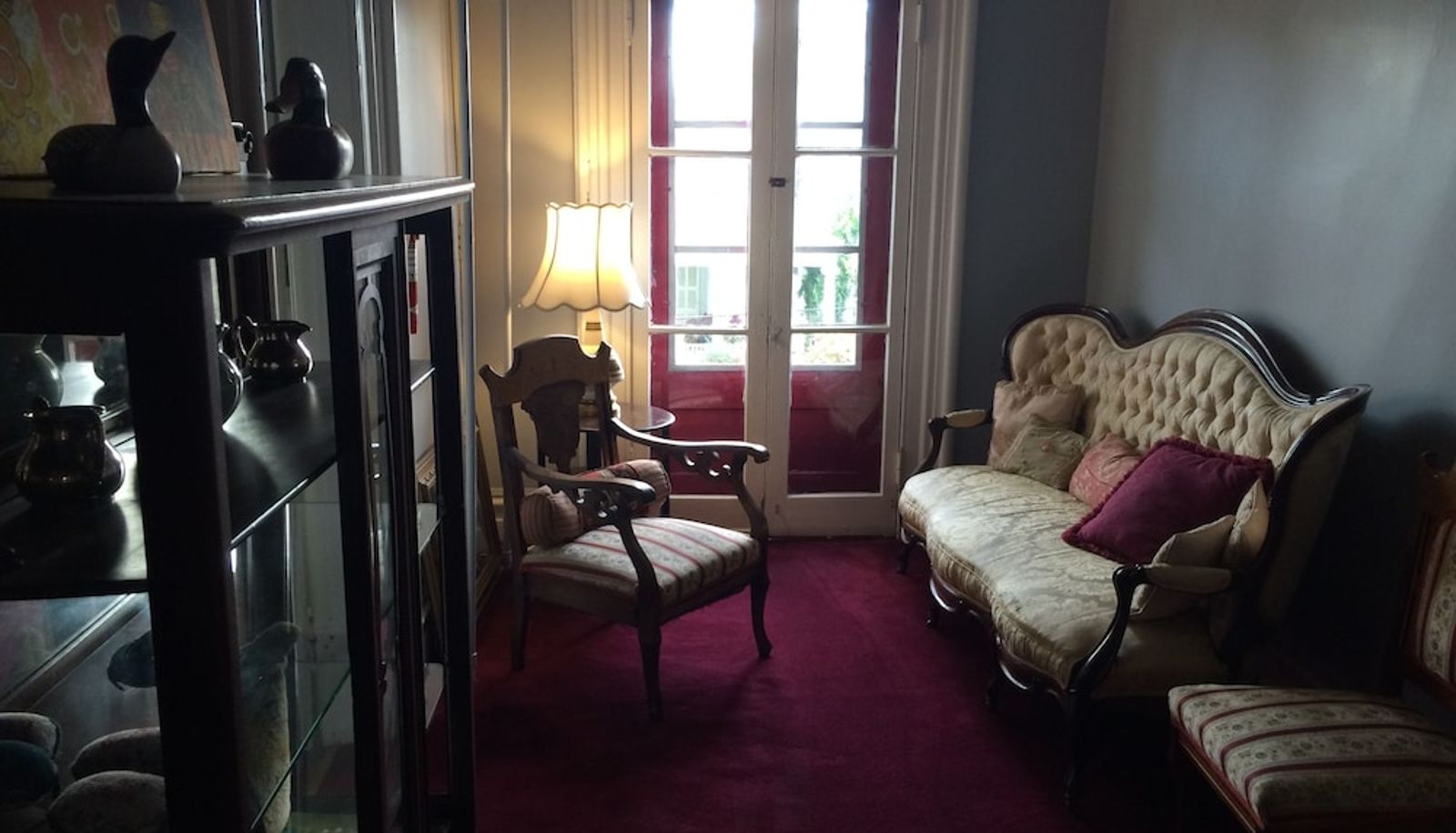 Hall - Hudson City Bed & Breakfast