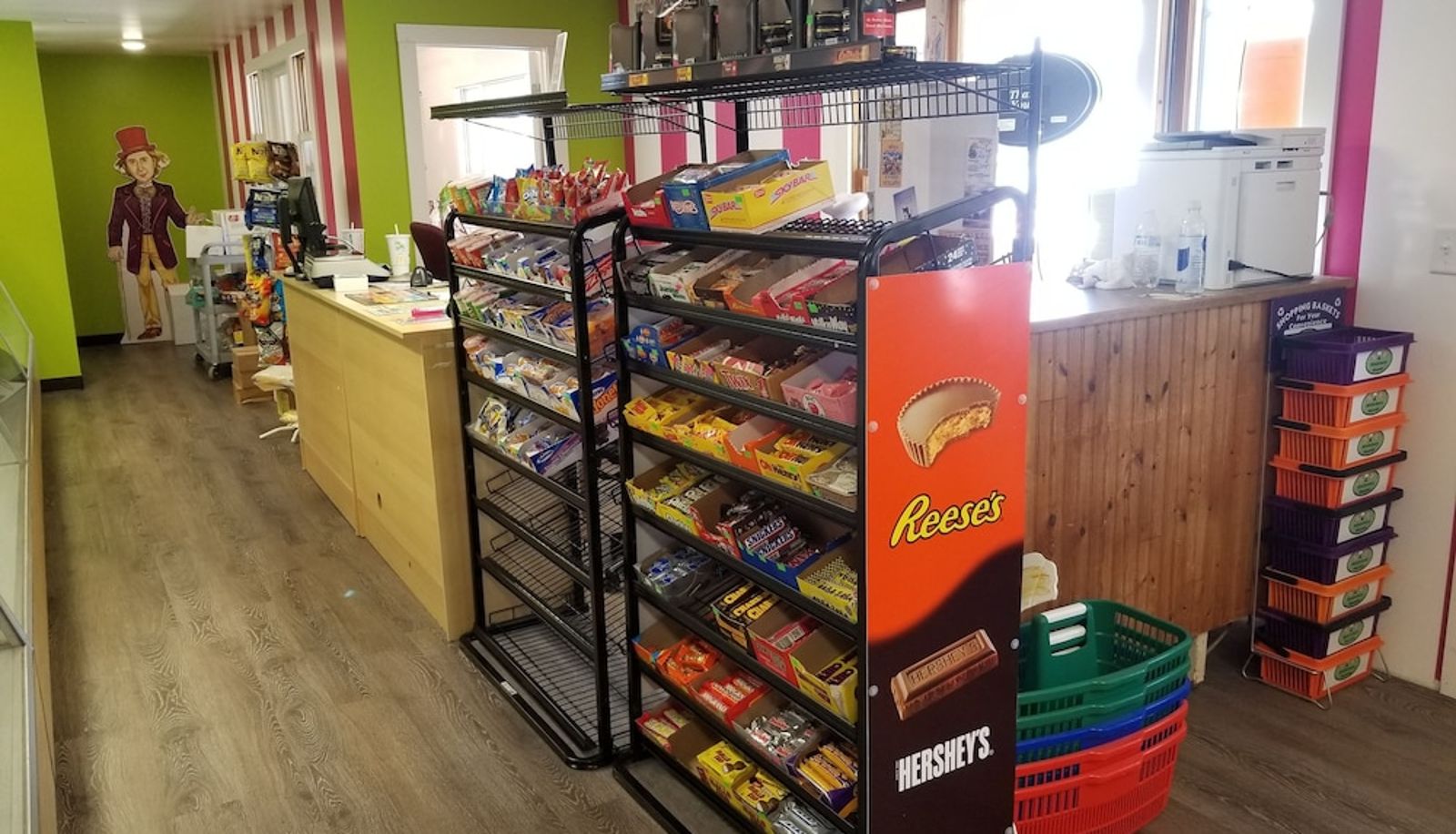 Hall - Middlebury Sweets Motel