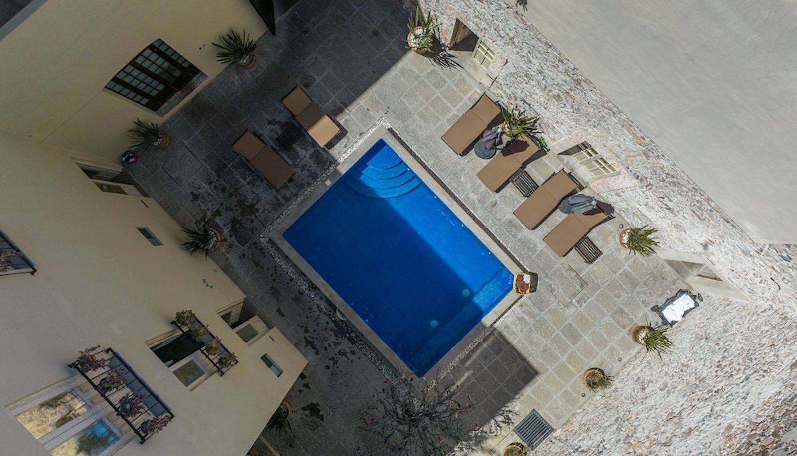 Pool - Hotel Nena