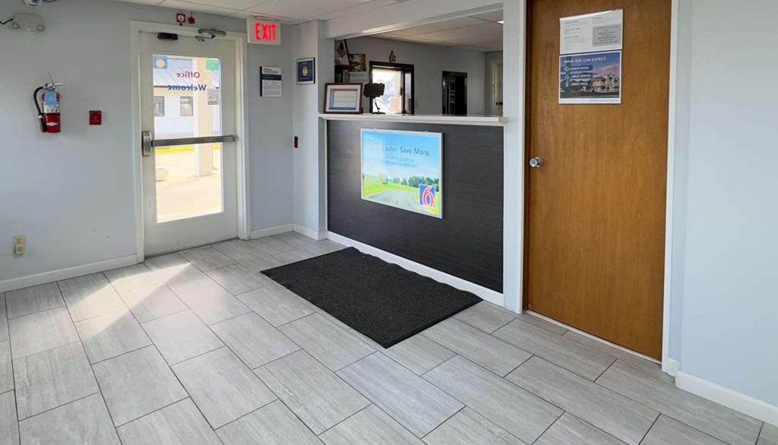 Hall - TN Motel 6 Dyersburg