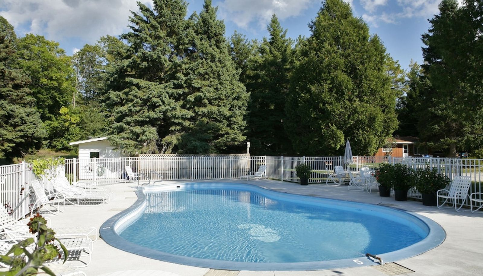 Pool - Peninsula Park-View Resort