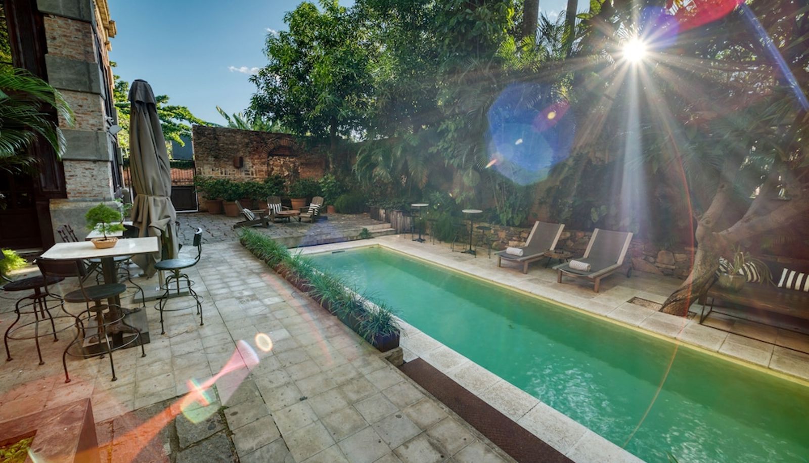 Pool - Factoria Hotel