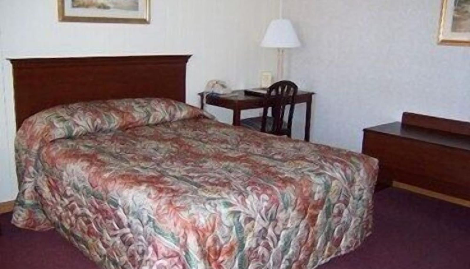 Standard room - Gunners Inn