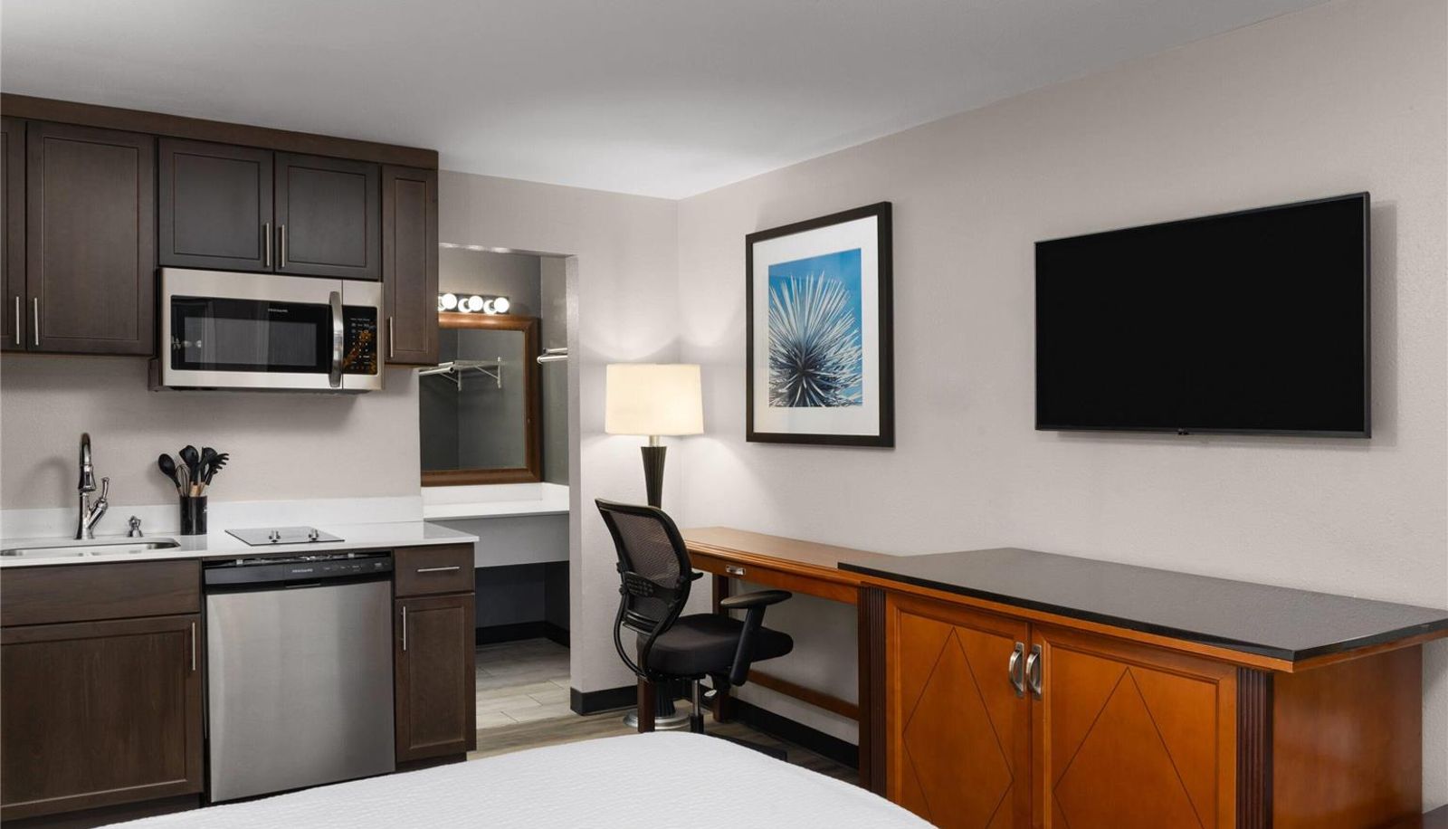 Camera - Basecamp Puyallup a Travelodge by Wyndham