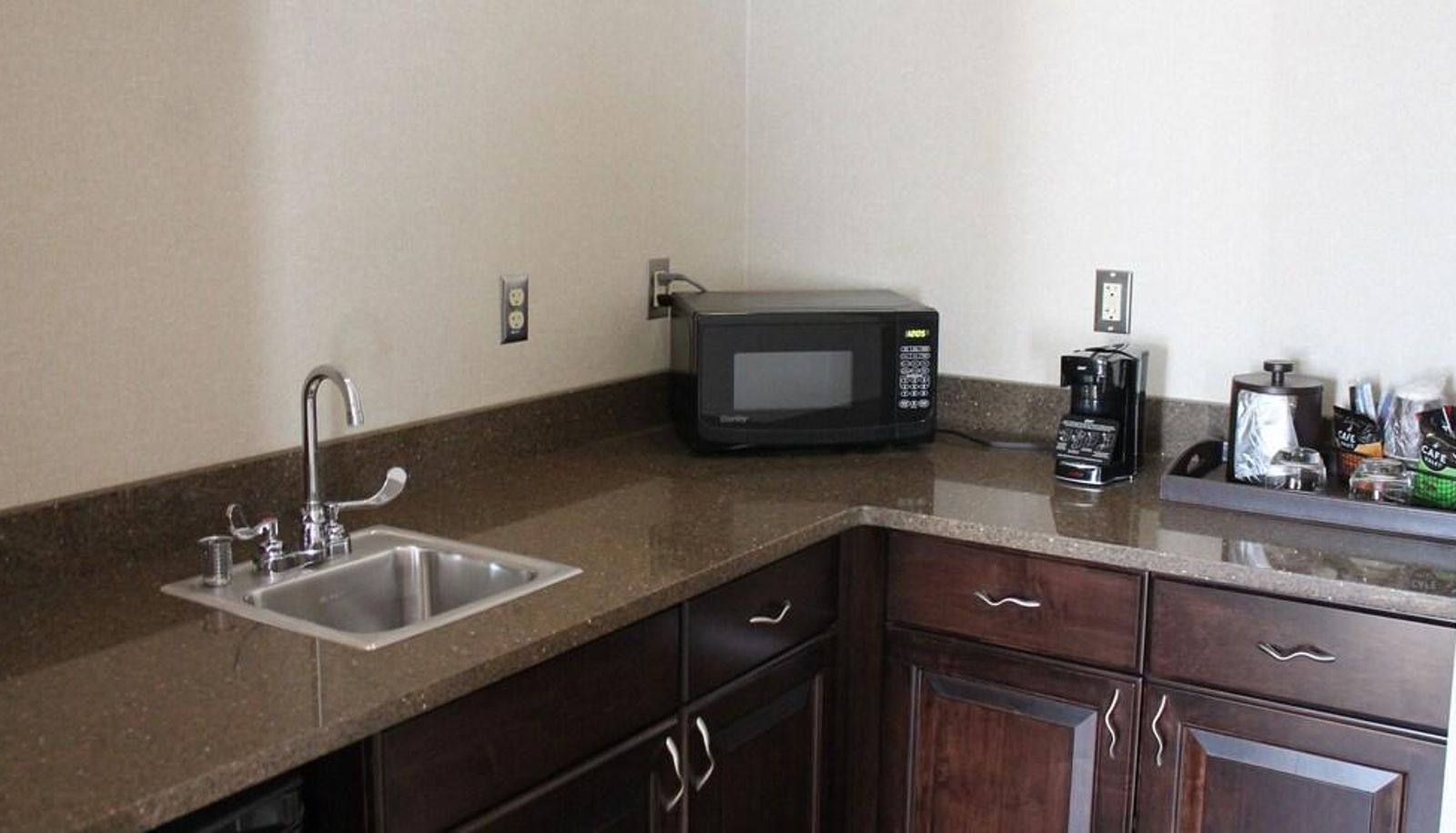 Apartment - The Marcum Hotel & Conference Center