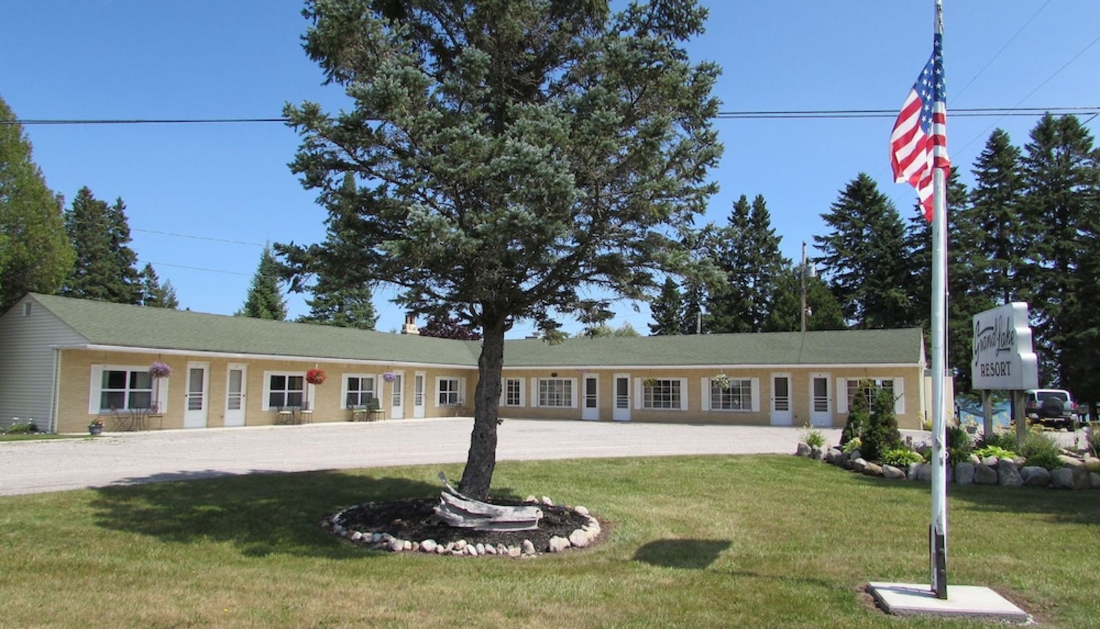 Info - Grand Lake Resort